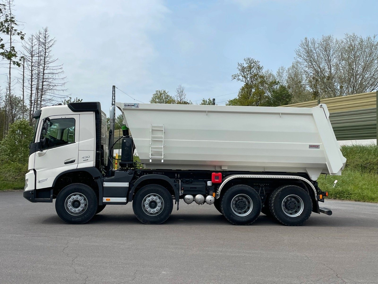 Volvo FMX 460 8x4 EuromixMTP EMK 20m³ Mulden Kipper - Camião basculante: foto 3 Volvo FMX 460 8x4 EuromixMTP EMK 20m³ Mulden Kipper - Camião basculante: foto 3