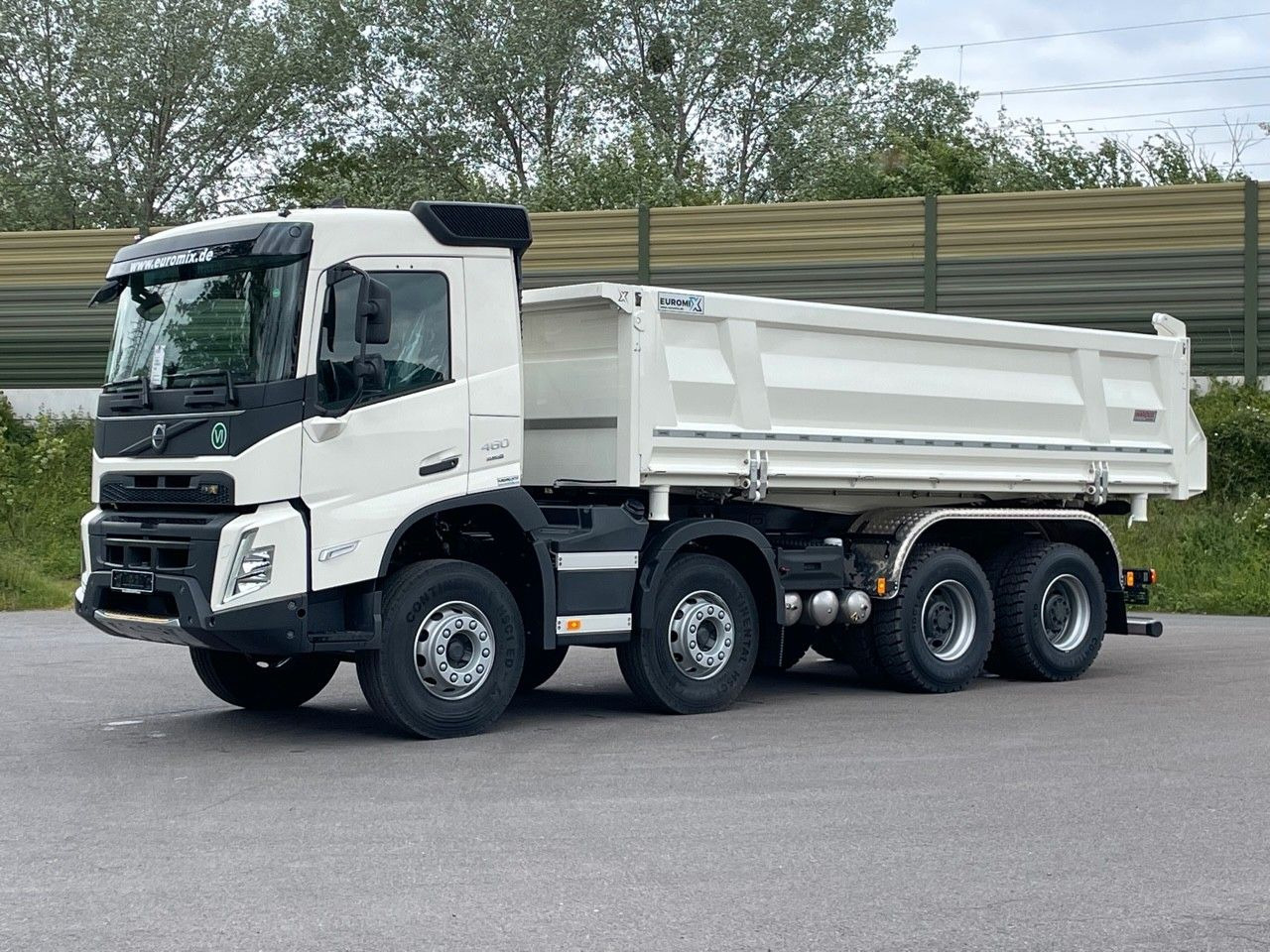 Volvo FMX 460 8x4 / WECHSELSYSTEM KIPPER+MISCHER Volvo FMX 460 8x4 / WECHSELSYSTEM KIPPER+MISCHER - Camião betoneira: foto 2 Volvo FMX 460 8x4 / WECHSELSYSTEM KIPPER+MISCHER Volvo FMX 460 8x4 / WECHSELSYSTEM KIPPER+MISCHER - Camião betoneira: foto 2