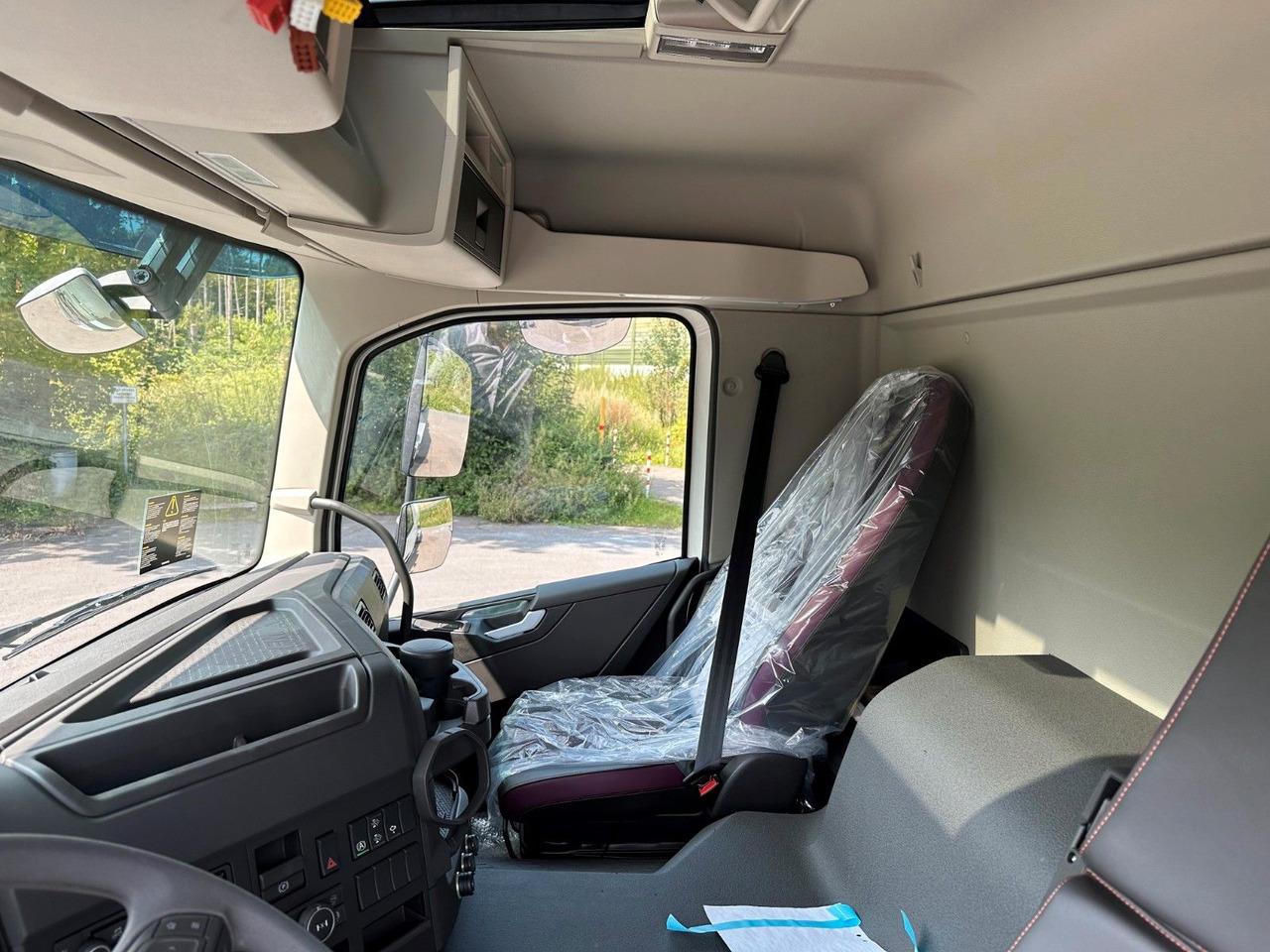 Camião betoneira Volvo FMX 500 8X4 Retarder EuromixMTP EM 10 L: foto 12