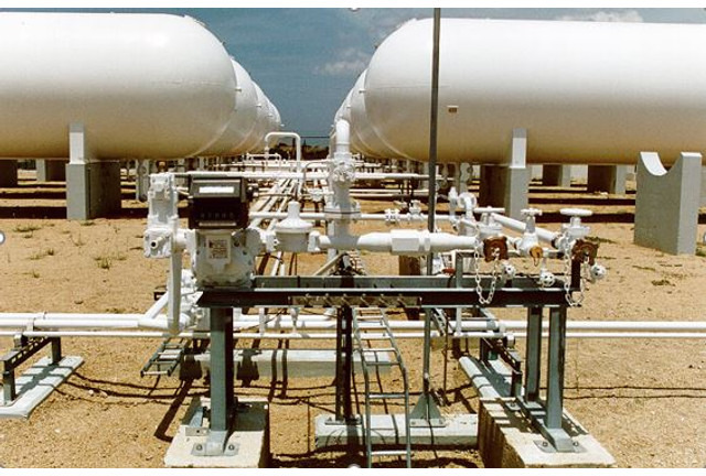 Install & Go, Start a Visser 100m3 LPG Depot Gas, Gaz, LPG, GPL, Propane, Butane tank aboveground Complete LPG filling Depot Basic design according with PED LPG Filling Depot - Tanque de combustível por Camião: foto 1 Install & Go, Start a Visser 100m3 LPG Depot Gas, Gaz, LPG, GPL, Propane, Butane tank aboveground Complete LPG filling Depot Basic design according with PED LPG Filling Depot - Tanque de combustível por Camião: foto 1