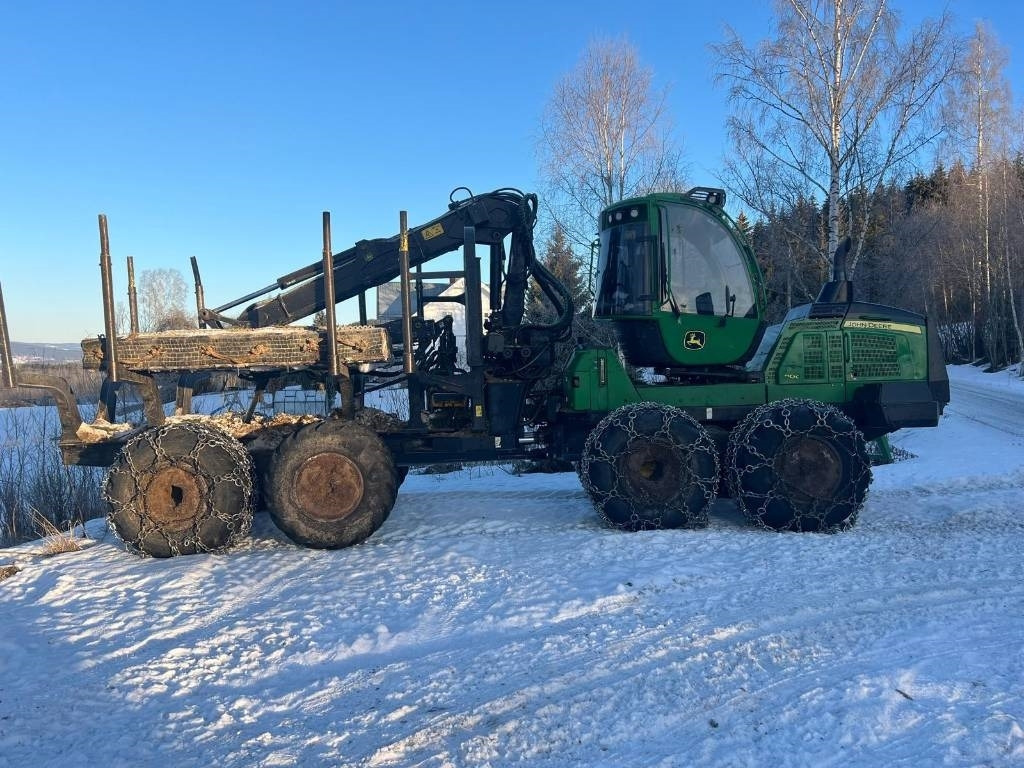 John Deere 1110G - Forwarder: foto 2 John Deere 1110G - Forwarder: foto 2