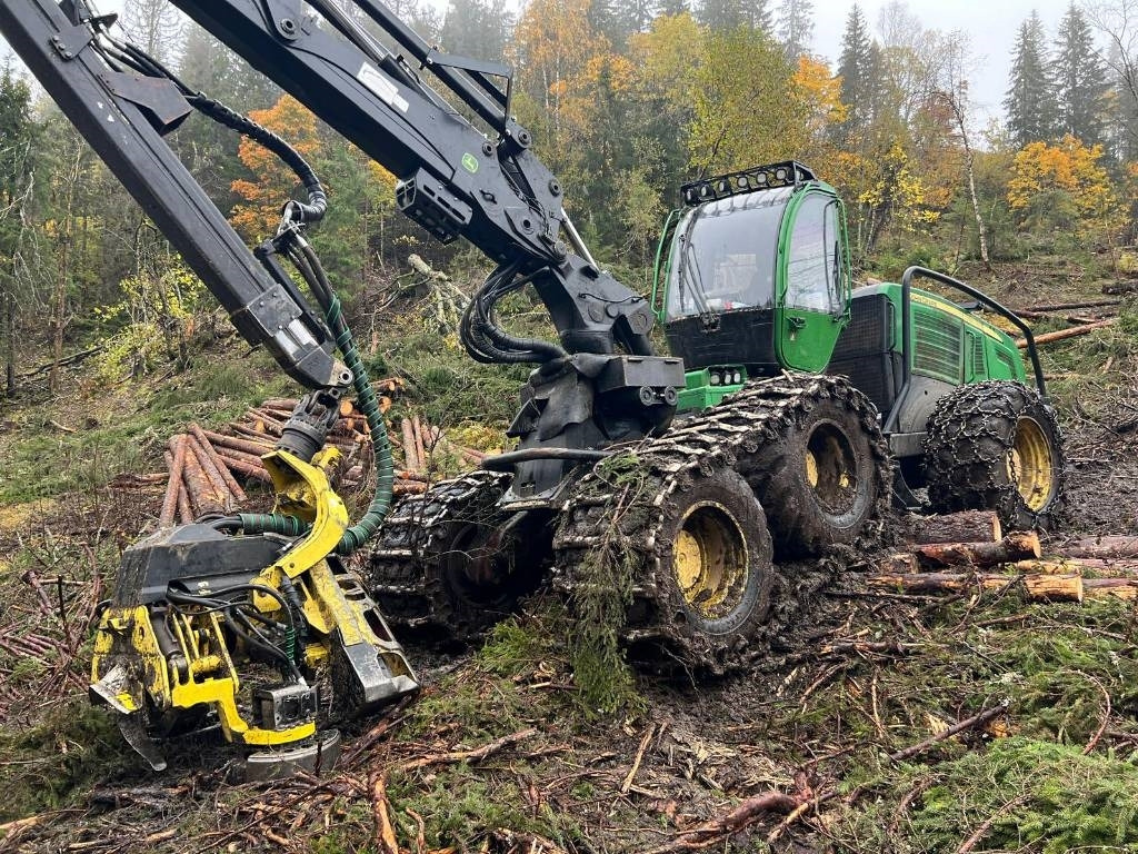 John Deere 1270 E - Harvester: foto 2 John Deere 1270 E - Harvester: foto 2