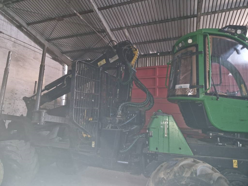 John Deere 1510 E - Forwarder: foto 4 John Deere 1510 E - Forwarder: foto 4