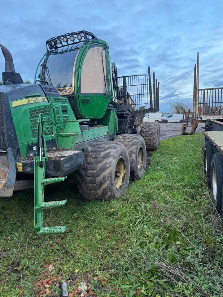 John Deere 1510G - Forwarder: foto 4 John Deere 1510G - Forwarder: foto 4