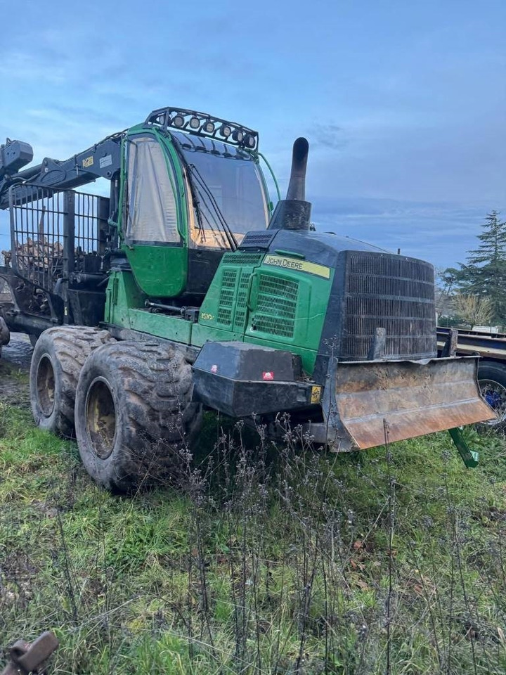 John Deere 1510G - Forwarder: foto 1 John Deere 1510G - Forwarder: foto 1