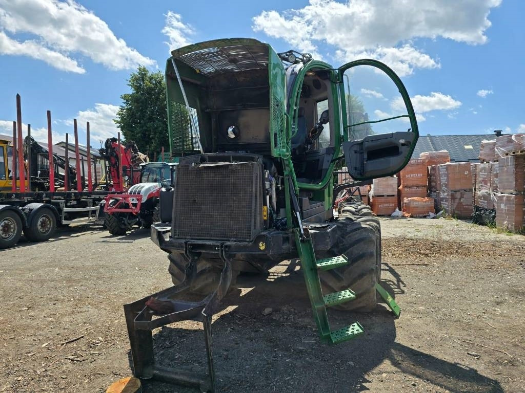 John Deere 810 E - Forwarder: foto 5 John Deere 810 E - Forwarder: foto 5