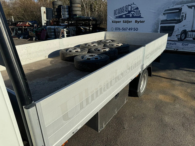 Iveco Daily 35C18, Flatbed + alu-side boards, 3.0TDi, 2022 - Camião de caixa aberta/ Plataforma: foto 4 Iveco Daily 35C18, Flatbed + alu-side boards, 3.0TDi, 2022 - Camião de caixa aberta/ Plataforma: foto 4