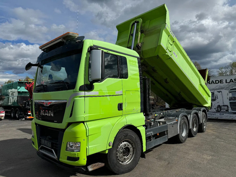 MAN TGX 35.500 8X4, Euro 6, Tipper, new Clutch, 2016 (Top!) - Camião basculante: foto 3 MAN TGX 35.500 8X4, Euro 6, Tipper, new Clutch, 2016 (Top!) - Camião basculante: foto 3