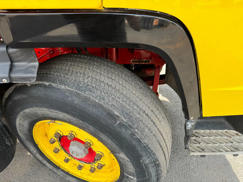 Caminhão limpa fossa Volvo FL 10.320 12m3 Sludge / Vacuum & High Pressure-Truck, YM: 1990: foto 18 Caminhão limpa fossa Volvo FL 10.320 12m3 Sludge / Vacuum & High Pressure-Truck, YM: 1990: foto 18