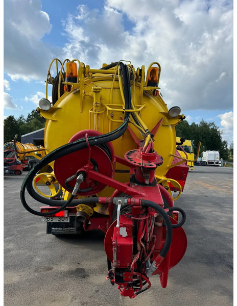 Caminhão limpa fossa Volvo FL 10.320 12m3 Sludge / Vacuum & High Pressure-Truck, YM: 1990: foto 8 Caminhão limpa fossa Volvo FL 10.320 12m3 Sludge / Vacuum & High Pressure-Truck, YM: 1990: foto 8