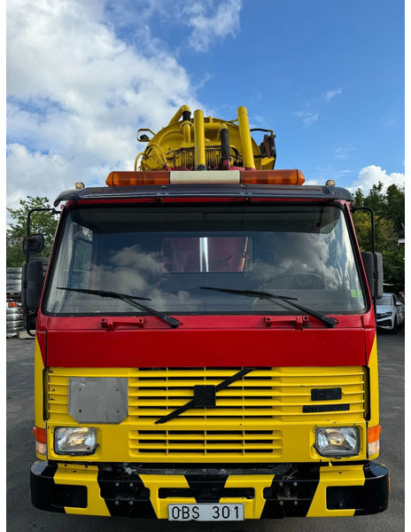 Volvo FL 10.320 4x2, Tipper 12m3 Sludge & Flushing Truck, with remote control, YM: 1990 - Caminhão limpa fossa: foto 2 Volvo FL 10.320 4x2, Tipper 12m3 Sludge & Flushing Truck, with remote control, YM: 1990 - Caminhão limpa fossa: foto 2