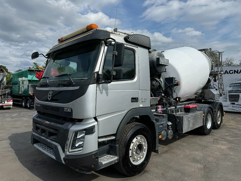 Volvo FMX 370 6x2*4, Mixer + Hydraulic-slide, 2015 - Camião betoneira: foto 3 Volvo FMX 370 6x2*4, Mixer + Hydraulic-slide, 2015 - Camião betoneira: foto 3