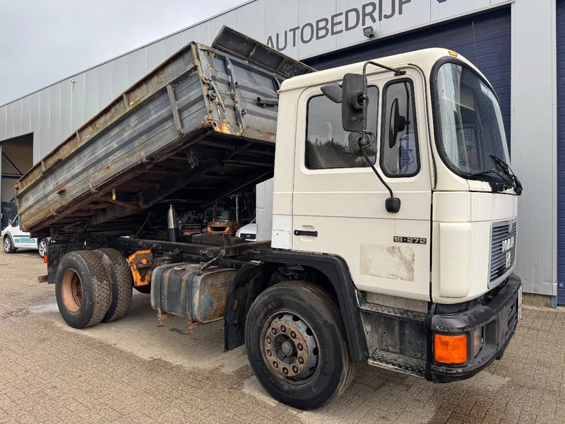 MAN 19.272 **6CYL-FULL STEEL-GERMAN TRUCK** - Camião basculante: foto 2 MAN 19.272 **6CYL-FULL STEEL-GERMAN TRUCK** - Camião basculante: foto 2