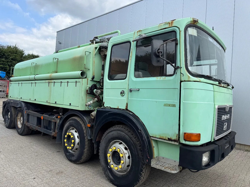 MAN F8 **32.291 8x4-6Cyl-BELGIAN TRUCK-BIG AXXLES** - Caminhão limpa fossa: foto 3 MAN F8 **32.291 8x4-6Cyl-BELGIAN TRUCK-BIG AXXLES** - Caminhão limpa fossa: foto 3