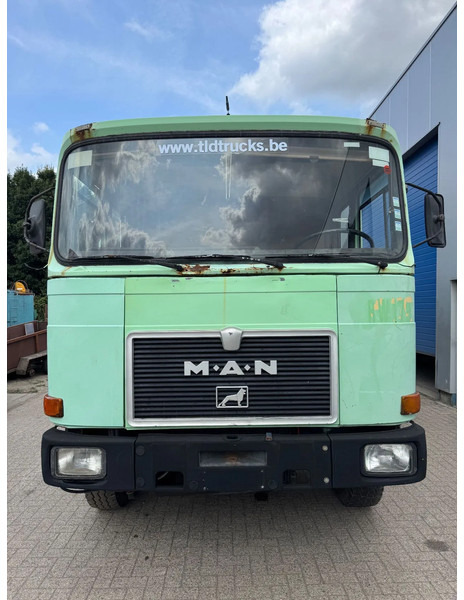 MAN F8 **32.291 8x4-6Cyl-BELGIAN TRUCK-BIG AXXLES** - Caminhão limpa fossa: foto 2 MAN F8 **32.291 8x4-6Cyl-BELGIAN TRUCK-BIG AXXLES** - Caminhão limpa fossa: foto 2