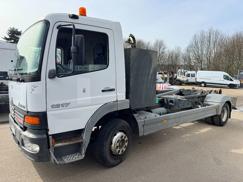 Mercedes-Benz Atego 1217 **BELGIAN TRUCK-CAMION BELGE** - Camião polibenne: foto 1 Mercedes-Benz Atego 1217 **BELGIAN TRUCK-CAMION BELGE** - Camião polibenne: foto 1