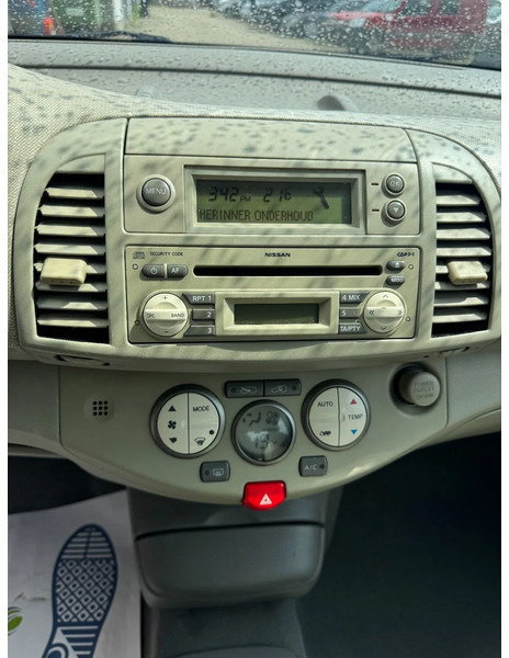 Sedan Nissan Micra **PETROL-ESSENCE-AIRCO**: foto 11