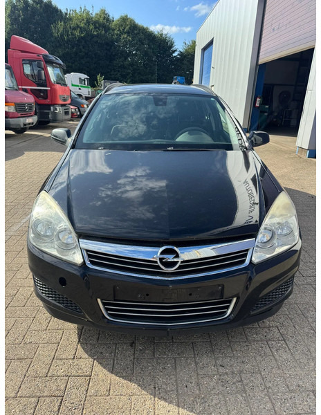 Opel Astra **1700CDTI-AIRCO-EURO 4** - Carrinha: foto 2 Opel Astra **1700CDTI-AIRCO-EURO 4** - Carrinha: foto 2