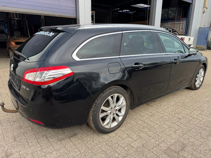 Peugeot 508 **2.0HDI-100Kw** - Automóvel: foto 4 Peugeot 508 **2.0HDI-100Kw** - Automóvel: foto 4