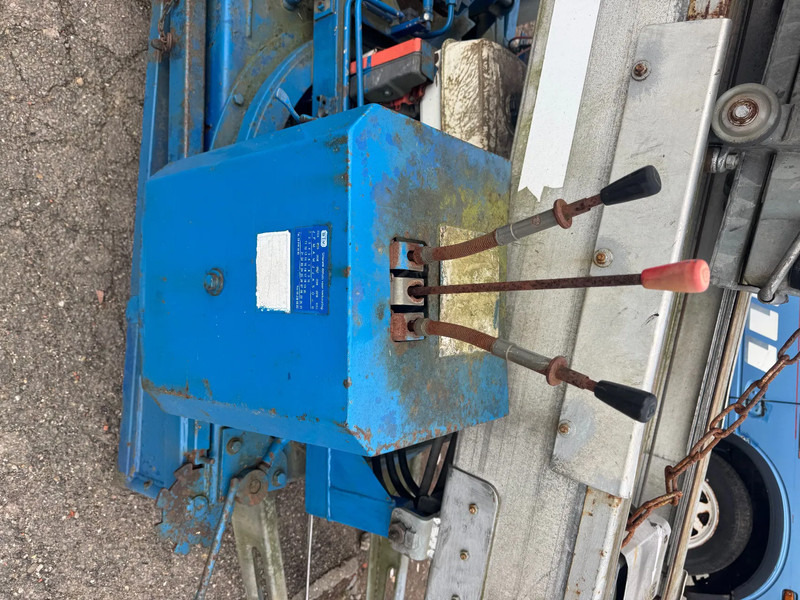 Klaas **LADDERLIFT-DAKWERKERSLIFT-VERHUISLIFT** - Reboque: foto 2 Klaas **LADDERLIFT-DAKWERKERSLIFT-VERHUISLIFT** - Reboque: foto 2