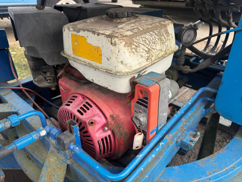 Klaas **LADDERLIFT-DAKWERKERSLIFT-VERHUISLIFT** - Reboque: foto 4 Klaas **LADDERLIFT-DAKWERKERSLIFT-VERHUISLIFT** - Reboque: foto 4