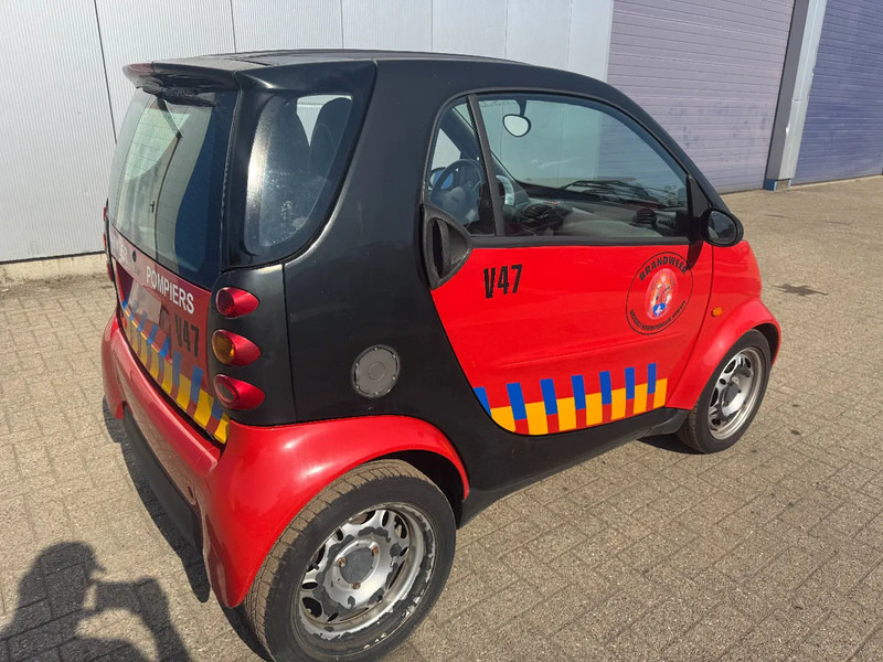 Smart Fortwo **AIRCO-CLIME-AUTOMATIC** - Automóvel: foto 4 Smart Fortwo **AIRCO-CLIME-AUTOMATIC** - Automóvel: foto 4