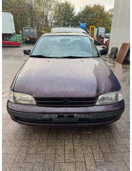 Toyota Carina E **2.0 PETROL-ESSENCE** - Sedan: foto 2 Toyota Carina E **2.0 PETROL-ESSENCE** - Sedan: foto 2