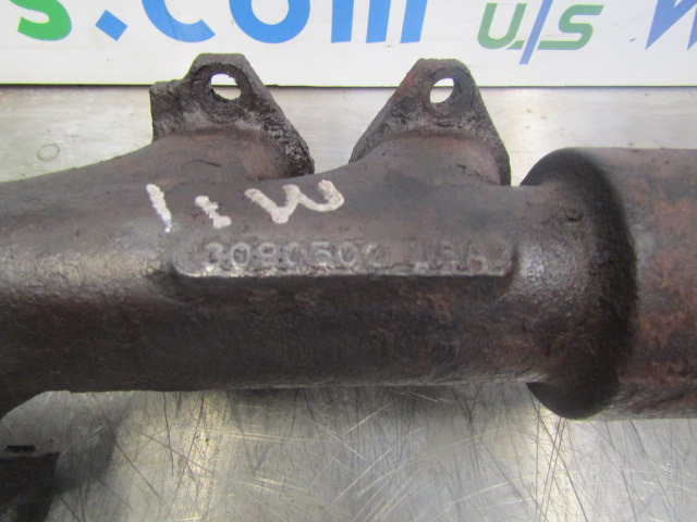 CUMMINS M11 EXHAUST MAINFOLD 3 PIECE P/NO 3090502/4003994 - Motor e peças por Camião: foto 2 CUMMINS M11 EXHAUST MAINFOLD 3 PIECE P/NO 3090502/4003994 - Motor e peças por Camião: foto 2