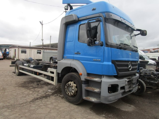 MERCEDES 1829 MANUAL 2011 BREAKING - Camião: foto 1 MERCEDES 1829 MANUAL 2011 BREAKING - Camião: foto 1