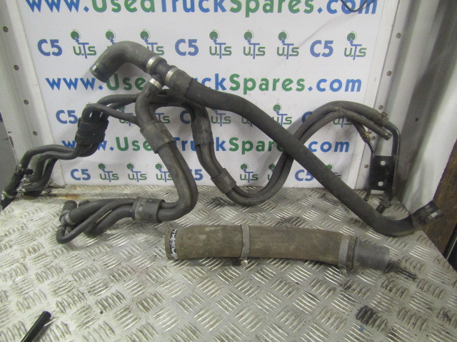 DAF LF 220 EURO 6 ENGINE WATER HOSE (FULL SET) - Motor e peças por Camião: foto 1 DAF LF 220 EURO 6 ENGINE WATER HOSE (FULL SET) - Motor e peças por Camião: foto 1