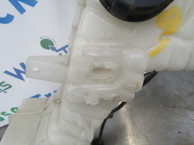 DAF LF 220 EURO 6 HEADERTANK - Motor e peças por Camião: foto 2 DAF LF 220 EURO 6 HEADERTANK - Motor e peças por Camião: foto 2