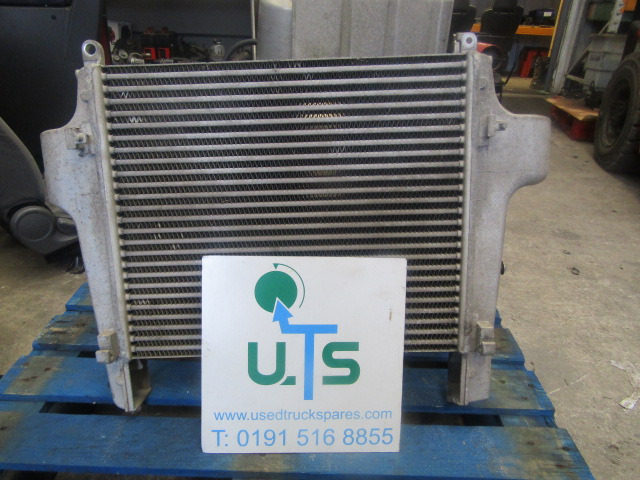 DAF LF 220 EURO 6 INTERCOOLER P/NO AENC558 - Motor e peças por Camião: foto 1 DAF LF 220 EURO 6 INTERCOOLER P/NO AENC558 - Motor e peças por Camião: foto 1