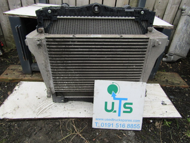DAF LF 45 180 RADIATOR/INTERCOOLER PACK - Radiador por Camião: foto 3 DAF LF 45 180 RADIATOR/INTERCOOLER PACK - Radiador por Camião: foto 3
