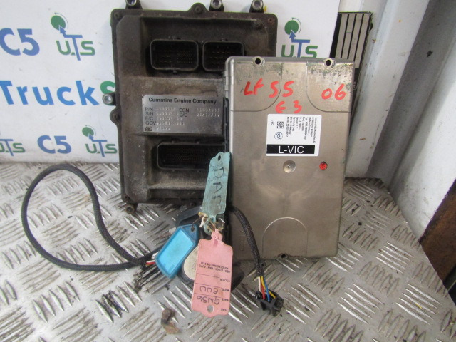 DAF LF 55 220 EURO 3 ENGINE ECU KIT P/NO 1898112 - Centralina electrónica por Camião: foto 2 DAF LF 55 220 EURO 3 ENGINE ECU KIT P/NO 1898112 - Centralina electrónica por Camião: foto 2