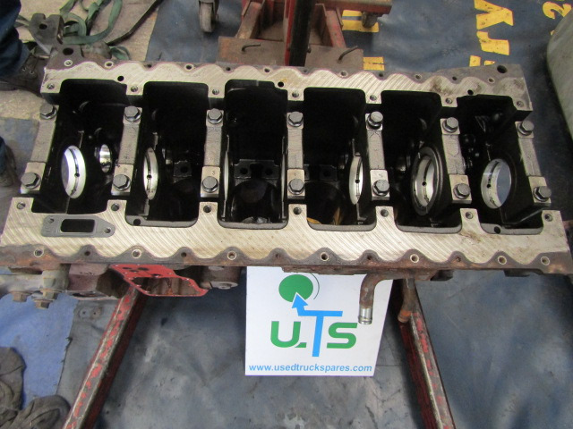 DAF LF 55 EURO 6 PX7-164 ENGINE BLOCK P/NO 499044304 /81-04-070 - Motor e peças por Camião: foto 2 DAF LF 55 EURO 6 PX7-164 ENGINE BLOCK P/NO 499044304 /81-04-070 - Motor e peças por Camião: foto 2