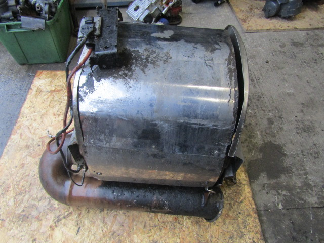 DAF XF 105 EXHAUST DPF/CAT EURO 5 SPEC P/NO 1747245 - Sistema de escape por Camião: foto 2 DAF XF 105 EXHAUST DPF/CAT EURO 5 SPEC P/NO 1747245 - Sistema de escape por Camião: foto 2