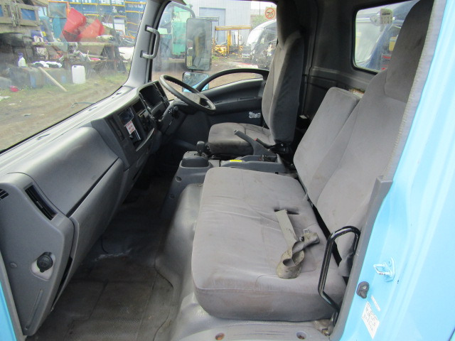 ISUZU N75 CAB (2012) - Cabine por Camião: foto 3 ISUZU N75 CAB (2012) - Cabine por Camião: foto 3