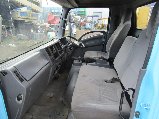 ISUZU N75 CAB (2012) - Cabine por Camião: foto 4 ISUZU N75 CAB (2012) - Cabine por Camião: foto 4