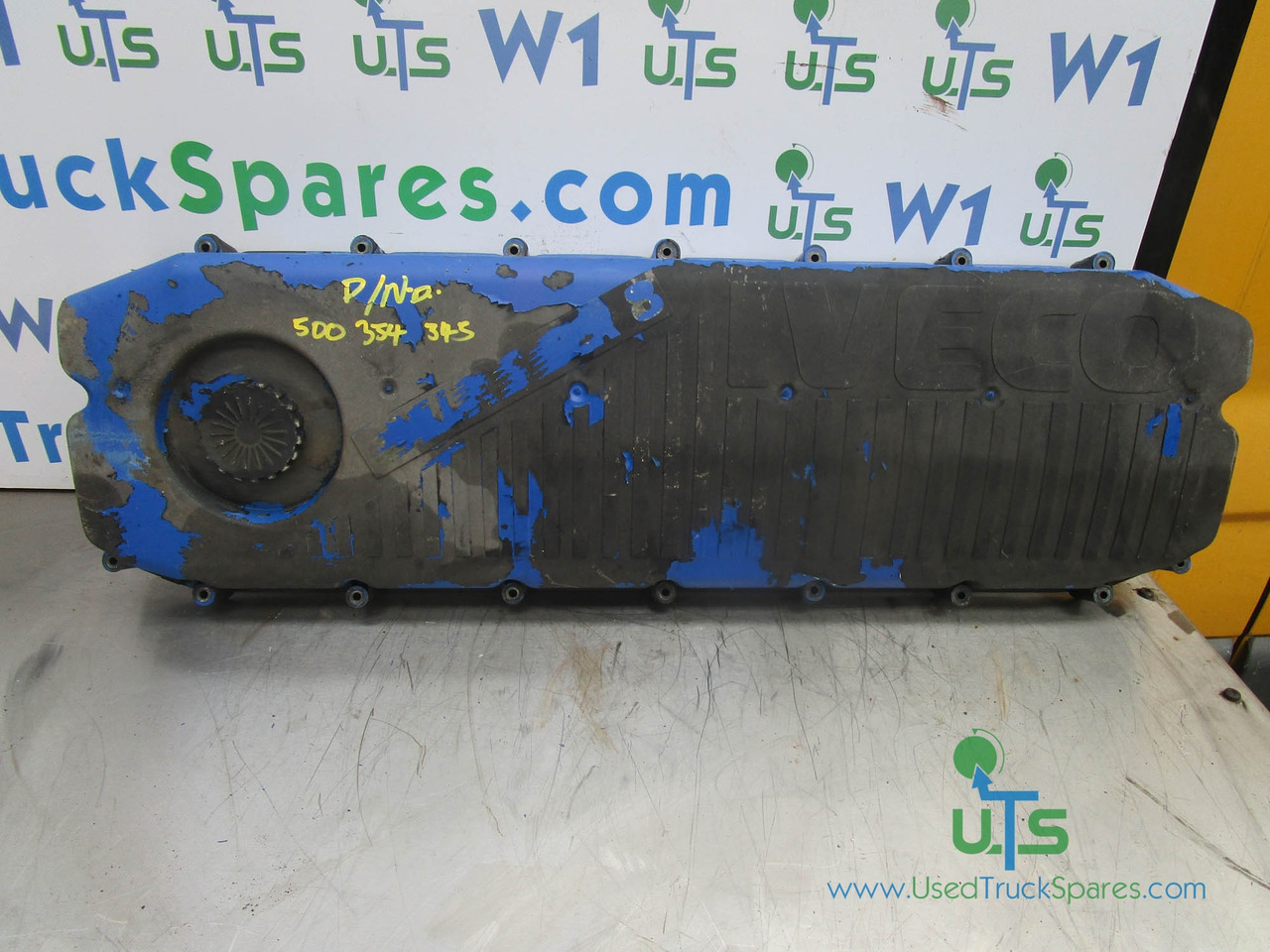 IVECO CURSOR 8 ENGINE ROCKER COVER P/NO 500354345 - Motor e peças por Camião: foto 1 IVECO CURSOR 8 ENGINE ROCKER COVER P/NO 500354345 - Motor e peças por Camião: foto 1