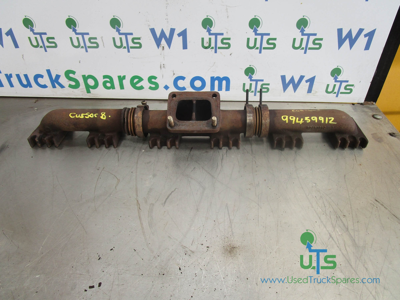 IVECO CURSOR 8 EXHAUST MANIFOLD P/NO 99459912 - Sistema de escape por Camião: foto 1 IVECO CURSOR 8 EXHAUST MANIFOLD P/NO 99459912 - Sistema de escape por Camião: foto 1