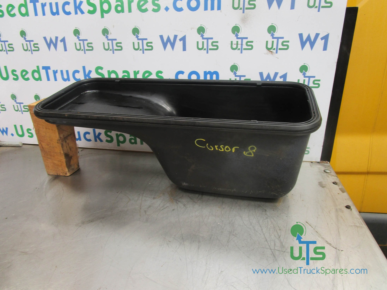 IVECO CURSOR 8 SUMP - Motor e peças por Camião: foto 1 IVECO CURSOR 8 SUMP - Motor e peças por Camião: foto 1