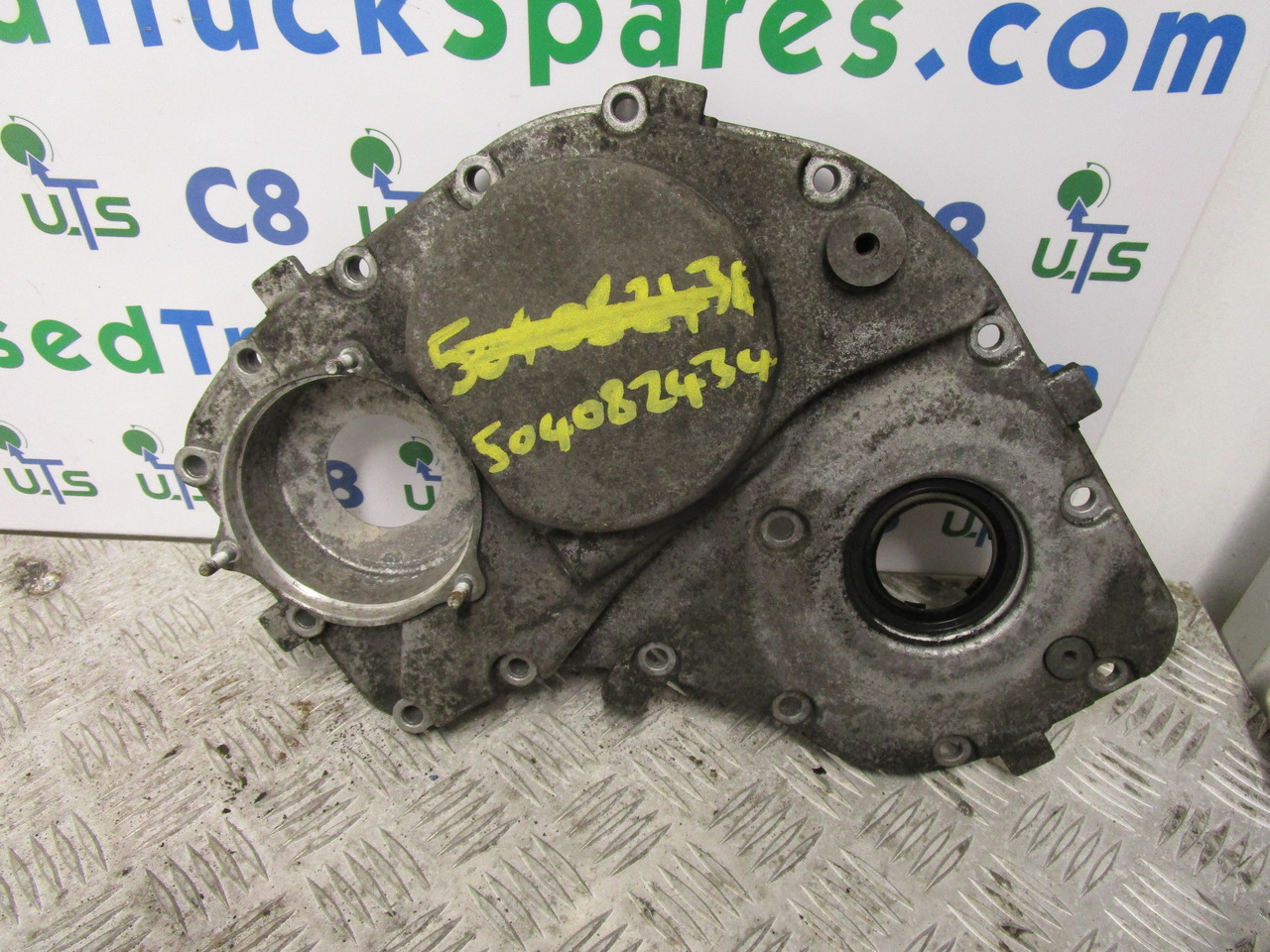 IVECO DAILY 3.0 FRONT TIMING COVER P/NO 504082434 - Motor e peças por Camião: foto 1 IVECO DAILY 3.0 FRONT TIMING COVER P/NO 504082434 - Motor e peças por Camião: foto 1