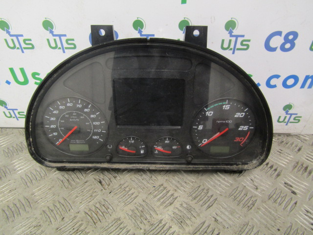 IVECO STRALIS CLOCK CLUSTER P/NO 5801454399 - Cabine e interior por Camião: foto 1 IVECO STRALIS CLOCK CLUSTER P/NO 5801454399 - Cabine e interior por Camião: foto 1