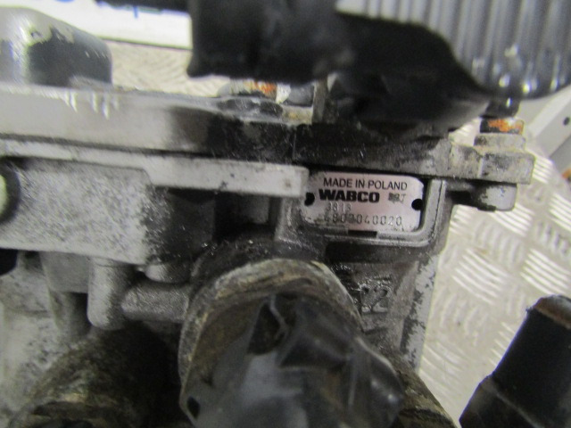 IVECO STRALIS EBS TRAILER CONTROL VALVE ‘WABCO’ P/NO 4802040020 - Peças de freio por Camião: foto 3 IVECO STRALIS EBS TRAILER CONTROL VALVE ‘WABCO’ P/NO 4802040020 - Peças de freio por Camião: foto 3