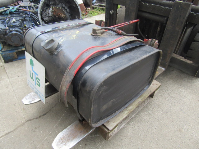 MAN 8163 (LE2000) FUEL TANK COMPLETE - Tanque de combustível por Camião: foto 3 MAN 8163 (LE2000) FUEL TANK COMPLETE - Tanque de combustível por Camião: foto 3