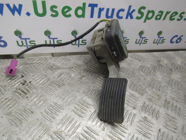 MAN TGA THROTTLE PEDAL CONTROL UNIT P/NO 81.25970.6100 - Sistema elétrico por Camião: foto 1 MAN TGA THROTTLE PEDAL CONTROL UNIT P/NO 81.25970.6100 - Sistema elétrico por Camião: foto 1