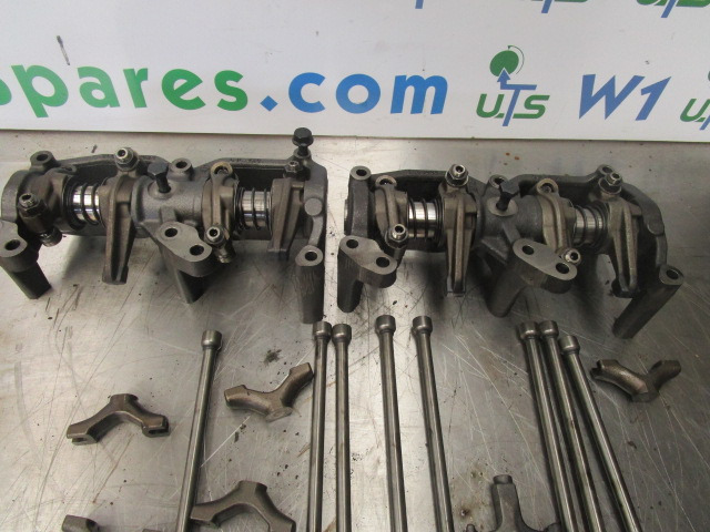 MAN TGL 7.5T ROCKER SHAFT & PUSHROD P/NO 51.04202-3083 - Motor e peças por Camião: foto 1 MAN TGL 7.5T ROCKER SHAFT & PUSHROD P/NO 51.04202-3083 - Motor e peças por Camião: foto 1