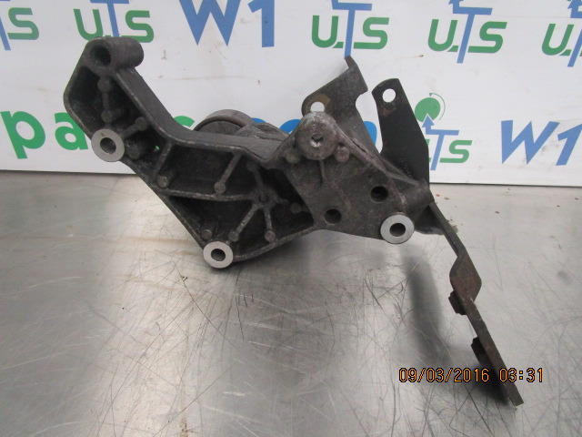 MAN TGM DO836 LFL53 ALTERNATOR BRACKET AND TENSIONER COMPLETE - Motor e peças por Camião: foto 2 MAN TGM DO836 LFL53 ALTERNATOR BRACKET AND TENSIONER COMPLETE - Motor e peças por Camião: foto 2