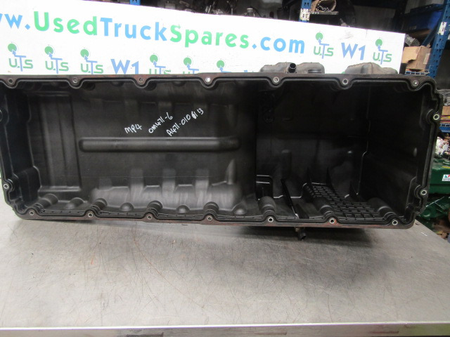 MERCEDES ACTROS MP4 OM471-6 ENGINE OIL SUMP P/NO A4710106113 - Motor e peças por Camião: foto 2 MERCEDES ACTROS MP4 OM471-6 ENGINE OIL SUMP P/NO A4710106113 - Motor e peças por Camião: foto 2