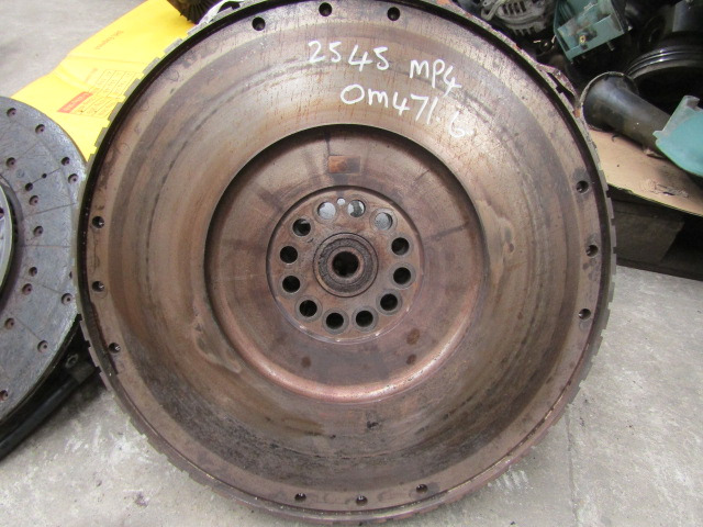 MERCEDES ACTROS MP4 OM471-6 FLYWHEEL - Volante do motor por Camião: foto 1 MERCEDES ACTROS MP4 OM471-6 FLYWHEEL - Volante do motor por Camião: foto 1